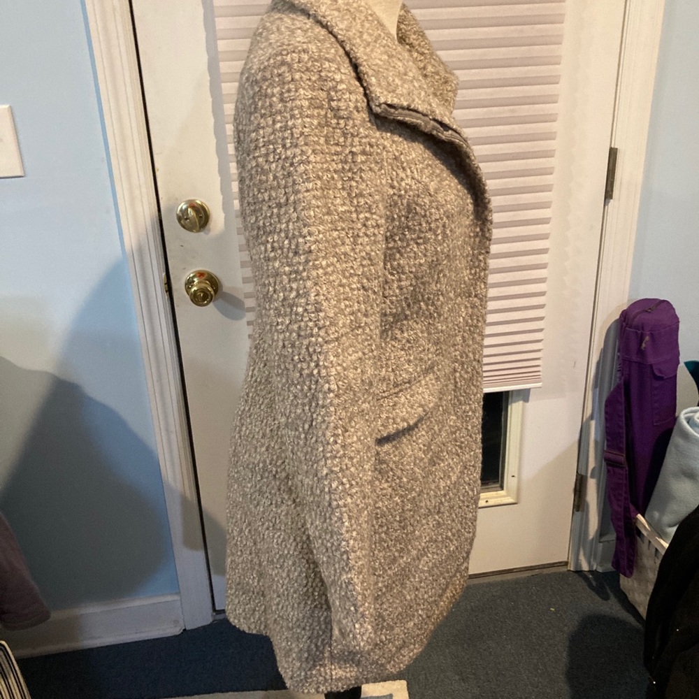 H&M coat - Picture 2 of 6